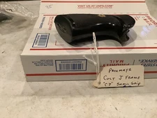 Pachmayr Grips Colt J Frame "CJ Small Grip" Colt Gold Medallion  (35)