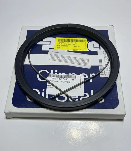 Parker 8432-RUP Split Seal - Clipper GNB-147-7438 Oil Seal 7.625 X 8.875 X 0.625