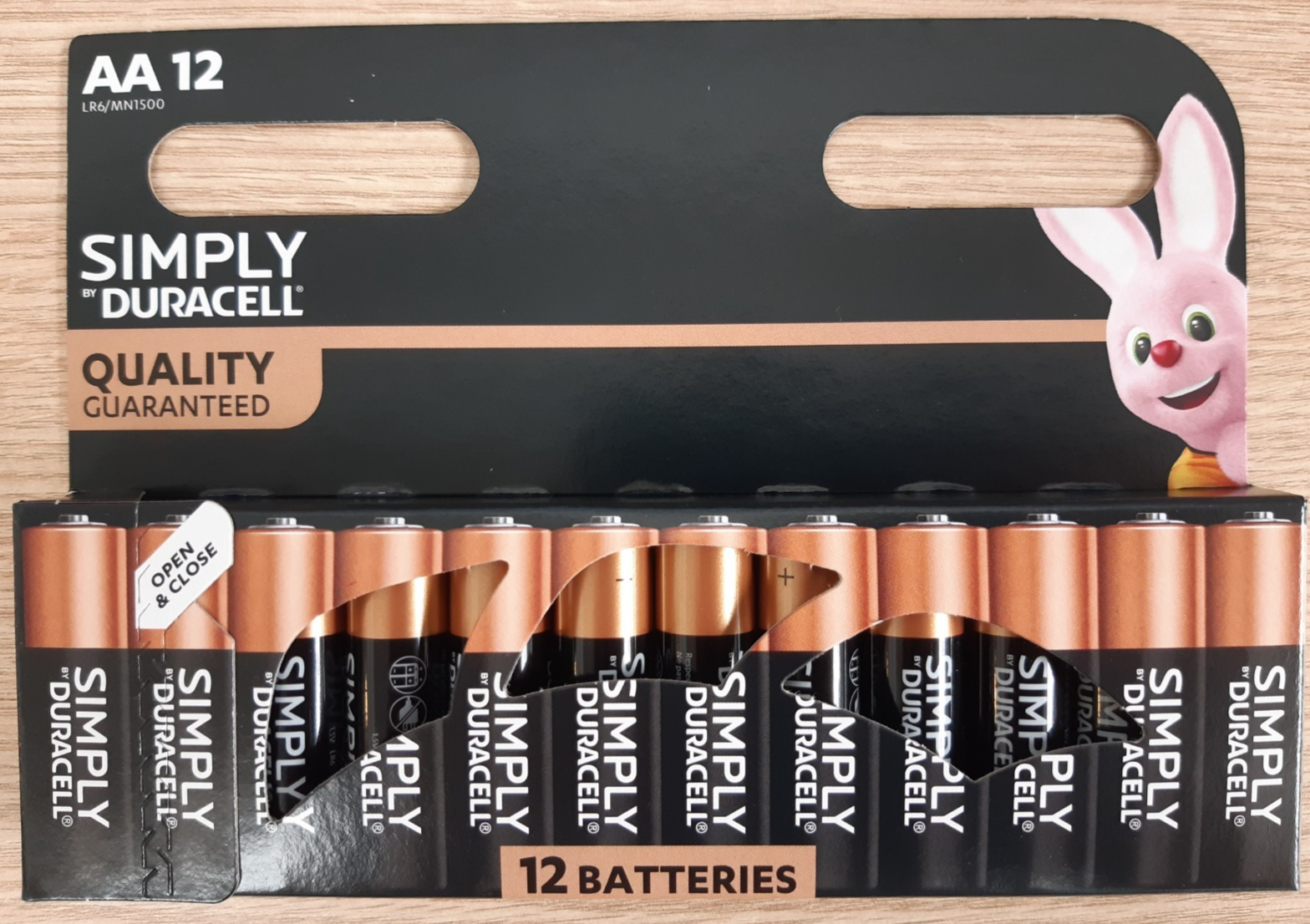12 x DURACELL AA Simply LR6 MN1500 1.5V Alkaline Batteries Longest expiry