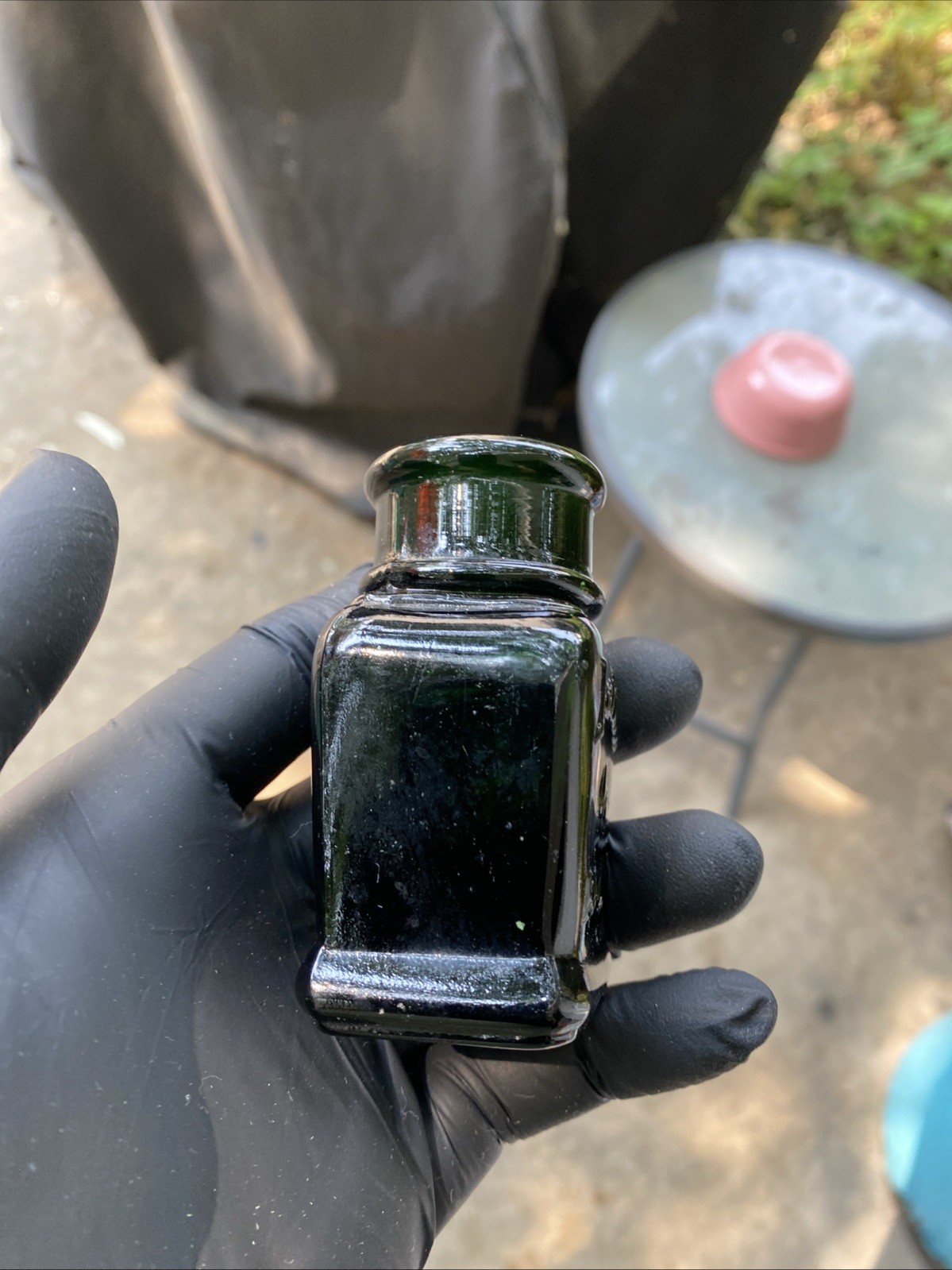 Larkin Co. Buffalo, NY Vintage Embossed Emerald Green Glass Bottle 3"