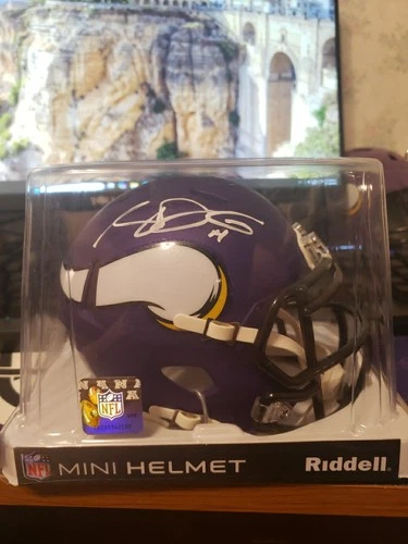 Sam Darnold Autographed Minnesota Vikings Mini Helmet - Fanatics Certified