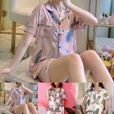Simplistic Yet Stylish Women's Printed Pajamas Set Designed for Relaxation