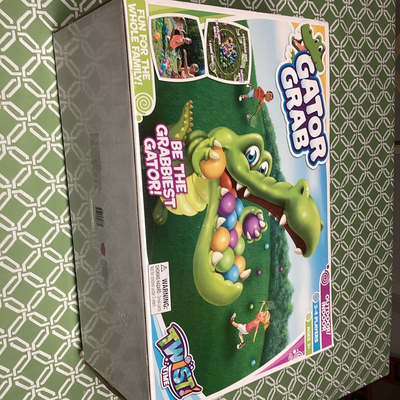 Gator Grab Game - Indoor/Outdoor - Ages 3+