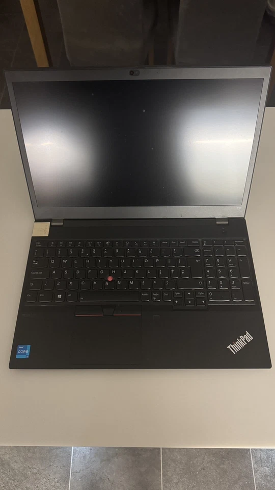 Lenovo ThinkPad T15 · i5-10310U · 8GB · 256GB, photo 4 of 5