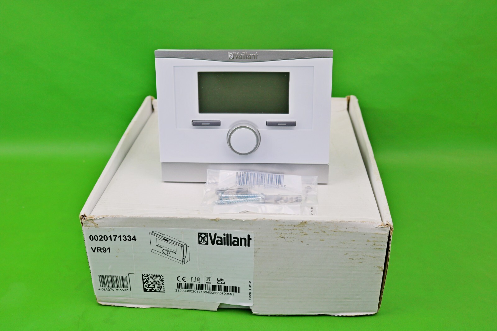 Vaillant VR91 Wired Programmable Room Thermostat 0020171334