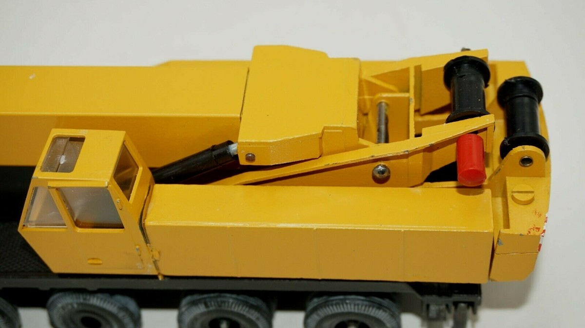 22 - LIEBHERR LTR 1100 Grue Télescopique sur Chenilles