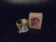 VINTAGE RUSS PORCELAIN BEAR BRIDE GROOM FIGURINE IN BOX 5504