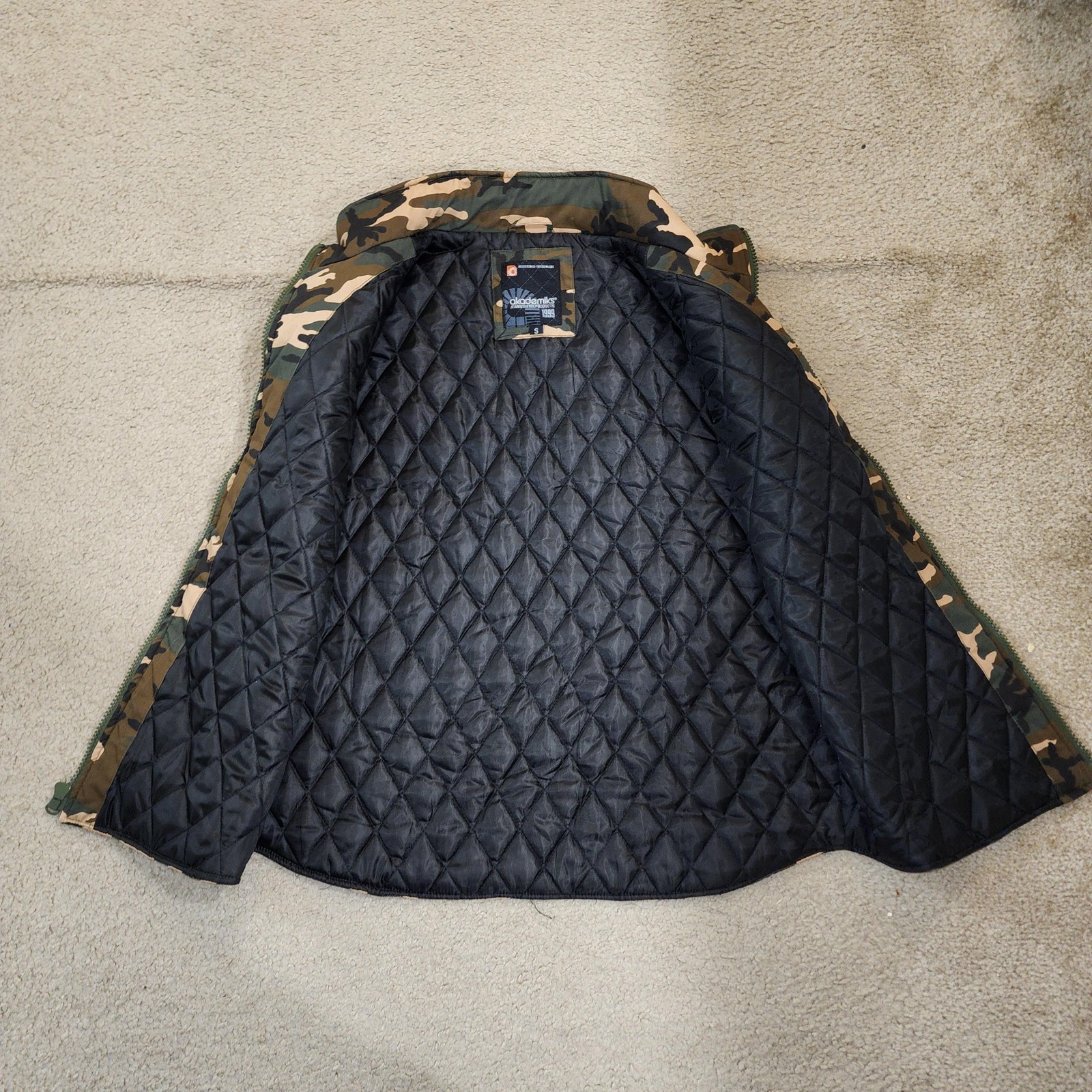 Akademiks Vest Mens Small Green Camo Quilted Puffer Zip Military Streetwear image 7