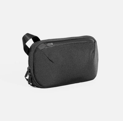 ARE Aer Bags Mens Slim Pouch Black Portable Multiple Pockets