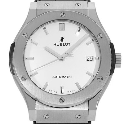 Hublot Classic Fusion Automatik 45mm Ungetragen - New 511.NX.2611.LR Titan 2024