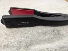 I on Beauty Professional Salon Styler Flat Iron Ceramic 450 degree Hot flat iron