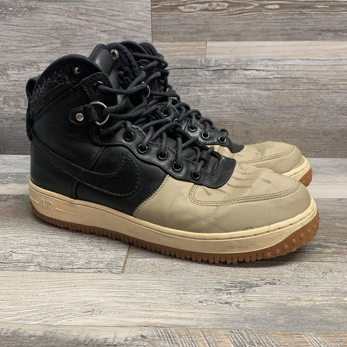 nike duck boots brown