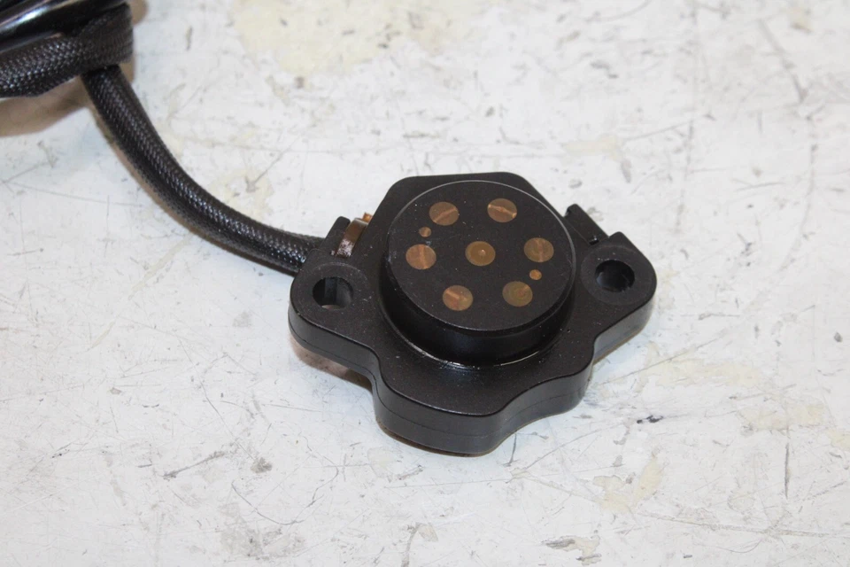 2001 SUZUKI HAYABUSA GSX1300R OEM ENGINE MOTOR COIL PICKUP PULSE PULSER SENSOR - Image 2 of 4