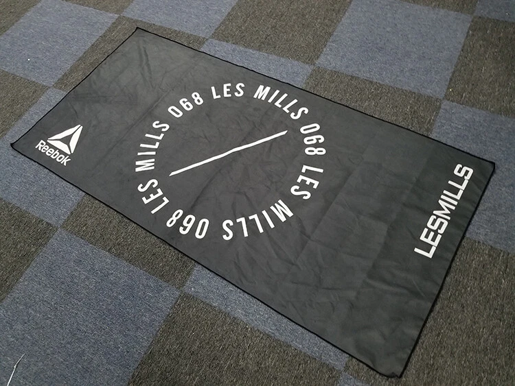 Les mills hotsell towel