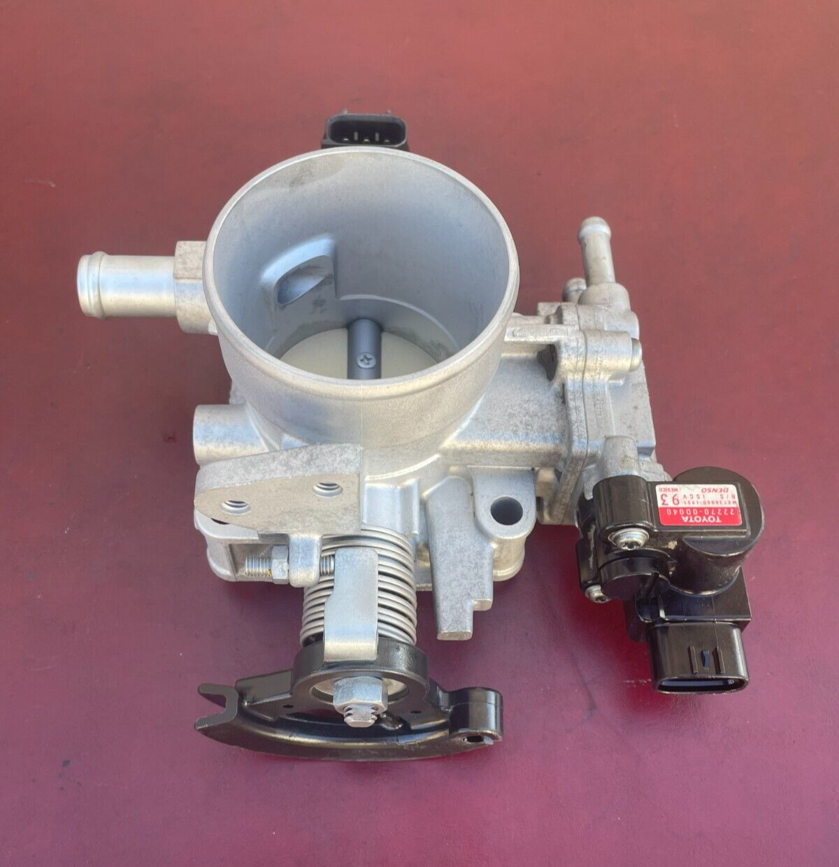 OEM Throttle Body Idle Air Control For 20032004 TOYOTA Corolla 1.8L