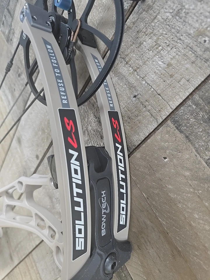 Bowtech Solution Ls Right Hand 70lbs - Image 3 of 4
