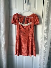 Urban Outfitters Kimchi Blue Jill Velvet babydoll Mini Dress size M