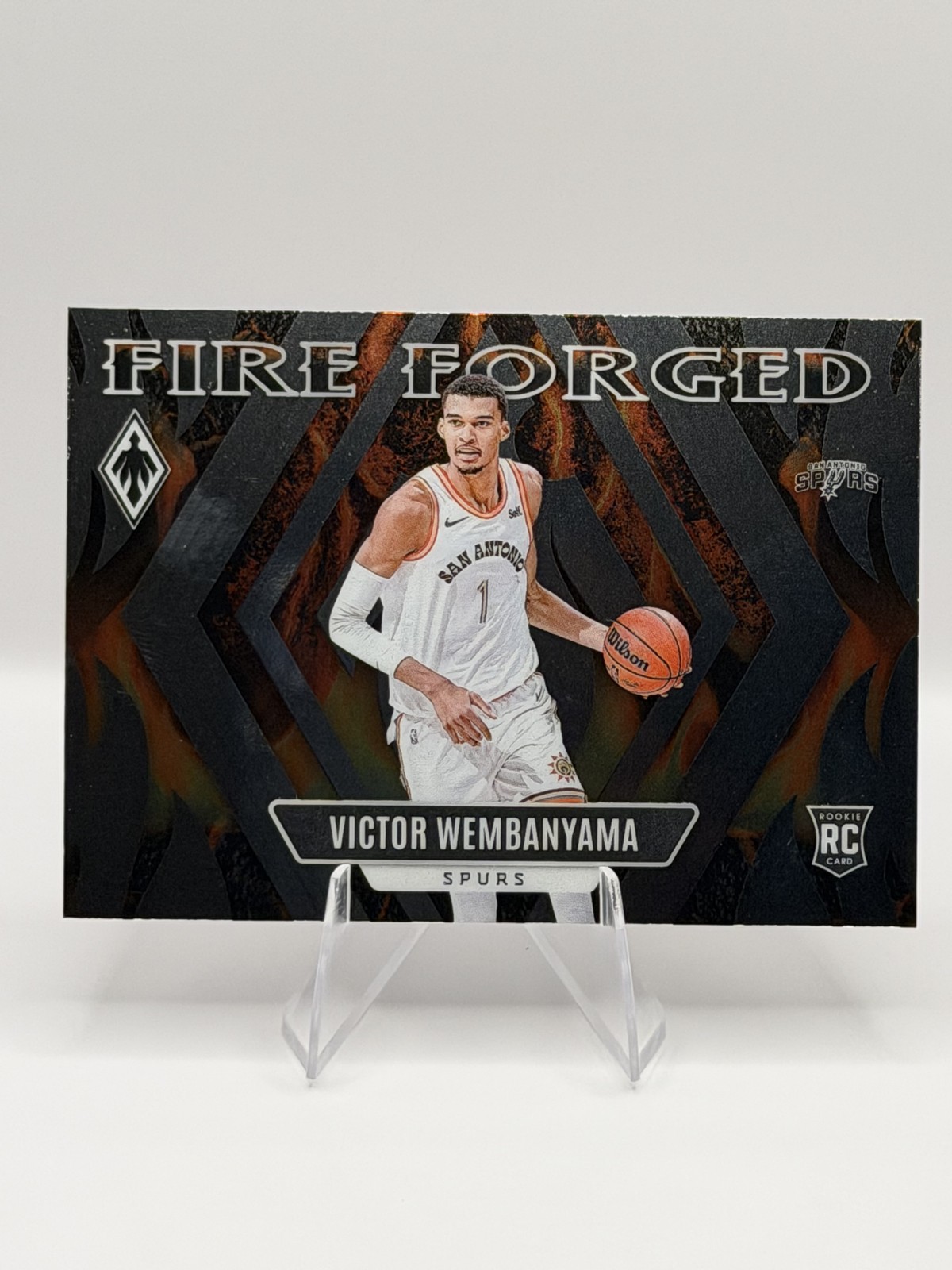 2023-24 Panini Phoenix - Fire Forged Victor Wembanyama #18 (RC)