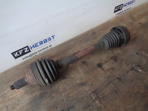 VW Polo 9N Antriebswelle Links  1.2 40kW AWY 104142