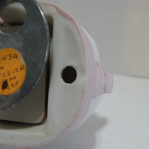 Caja de música giratoria vintage Mann cerámica zapato gatito rosebuds Japón 1982 - Imagen 10 de 16