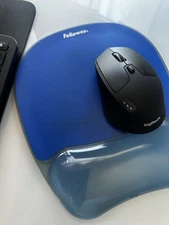 Fellowes Gel Crystals Blue Mouse Pad With Wrist Rest SALE!
