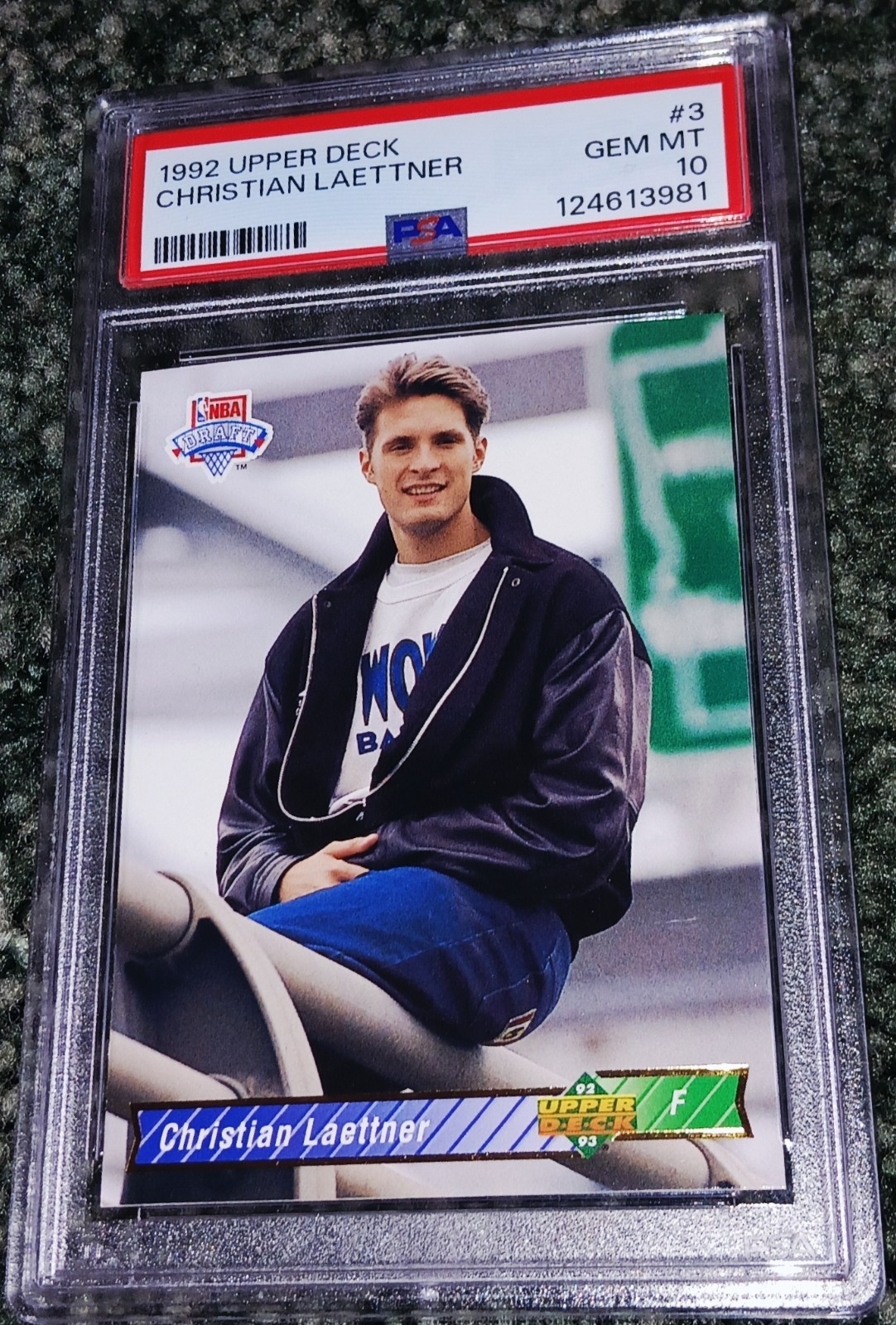 1992-93 UPPER DECK #3 CHRISTIAN LAETTNER RC ROOKIE TIMBERWOLVES PSA 10 GEM MINT