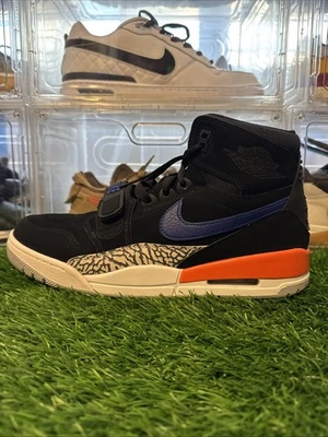 Size 11 - Air Jordan Legacy 312 Knicks - image 1 of 4