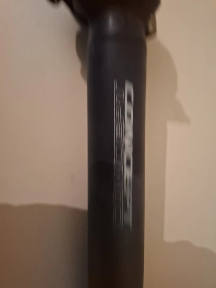 Road bike, MTB, Gravel bike - Oval Concept Seatpost 31.6mm, 300mm Length  - Image 2 of 4