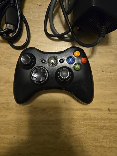 Consola Microsoft Xbox 360 S Negra Modelo 1439 Probada y Funciona Extras - Imagen 6 de 15