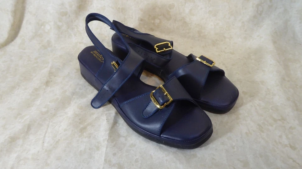 Zapatos NUEVO Sandalias Merry Mules By Beacon Para Mujer Cuero Azul Marino Talla 81/2 W DE COLECCIÓN Foto 2 de 4