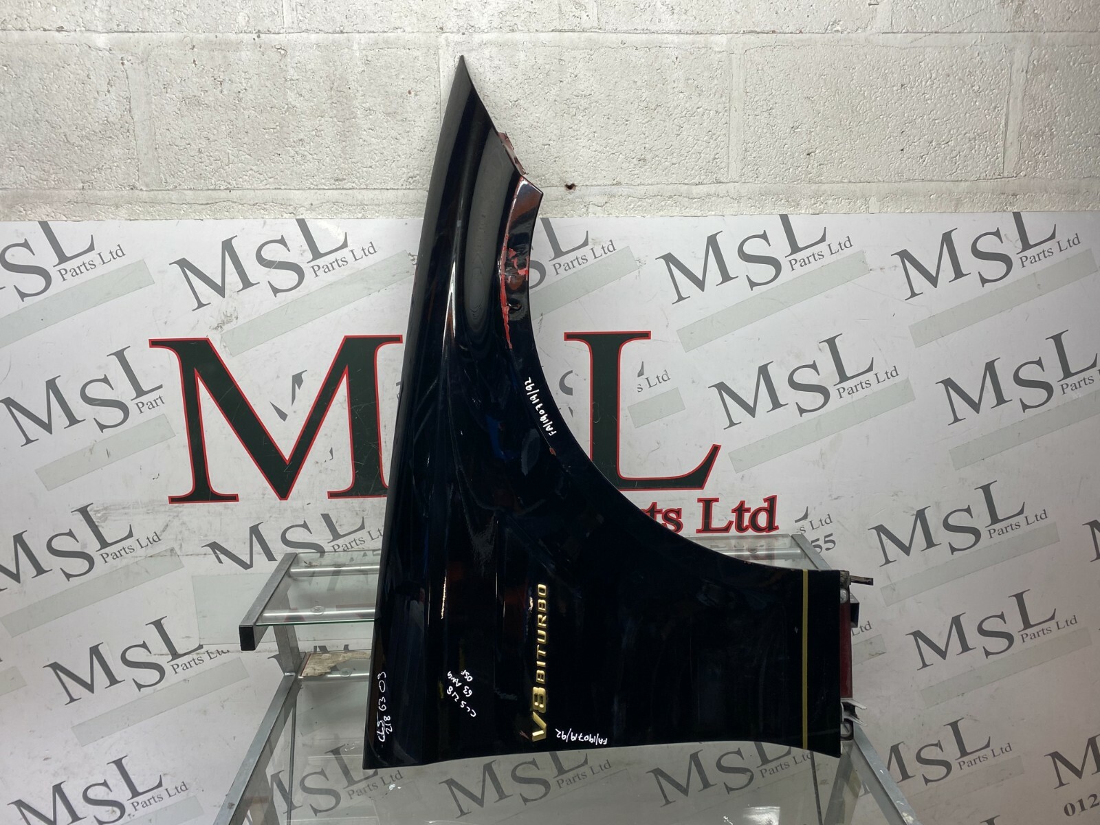 AS) MERCEDES BENZ GENUINE W218 CLS 63 AMG FRONT WING RIGHT SIDE  