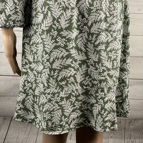 Old Navy Dress Small Green White Floral Print 100% Rayon 3/4 Sleeve Lightweight - Picture 11 of 12