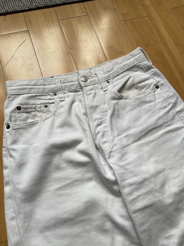 Levi's White Jeans Straight Leg 28W 31L (Label Says 30W 32L) - Picture 2 of 7