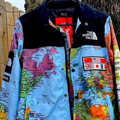 Supreme The North Face expedition coaches jacket size M NWT very