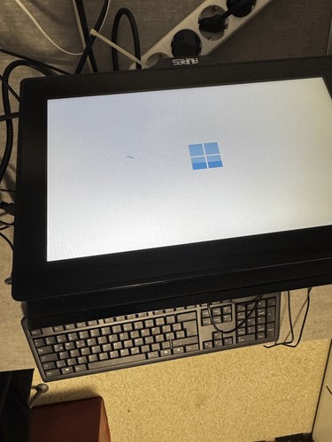 AURES YUNO-Base 15.1 All in One POS-Terminal i5-5350U 16 GB - 256GB SSD 15,6Zoll - Afbeelding 2 van 12