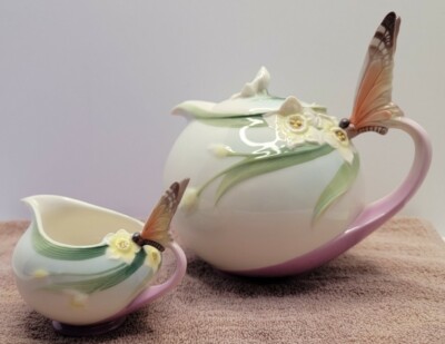 Franz Porcelain Papillon Butterfly Teapot & Creamer. Flawless.