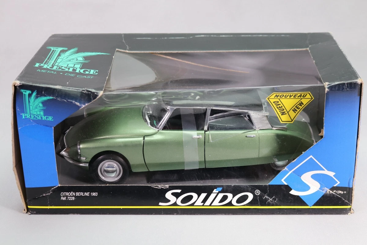 Voiture Solido 1/18ème Citroën 2CV- année : 1966 Métal