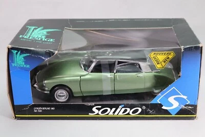 LJ319 SOLIDO PRESTIGE 7228 1/18 1:18 Voiture Citroen DS berline 1963 vert métal - Photo 1/4
