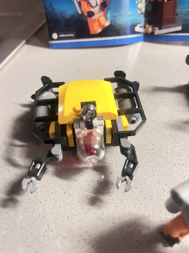 LEGO City 60096 Deep Sea Operation Base, foto 3 di 5