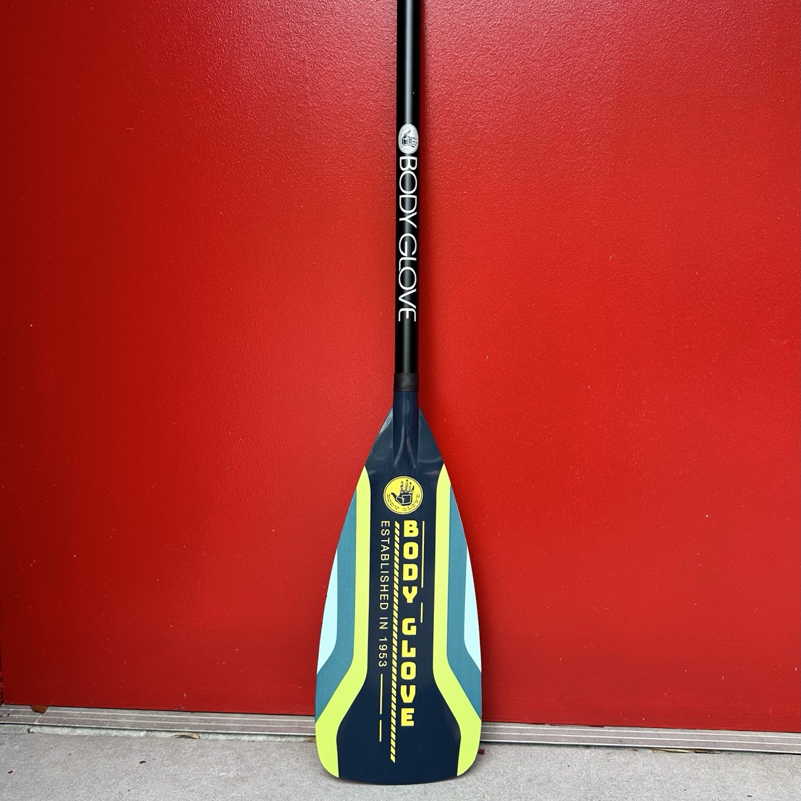 3-Piece Adjustable SUP Paddle –Lightweight, Floating Aluminum Shaft (Body Glove)