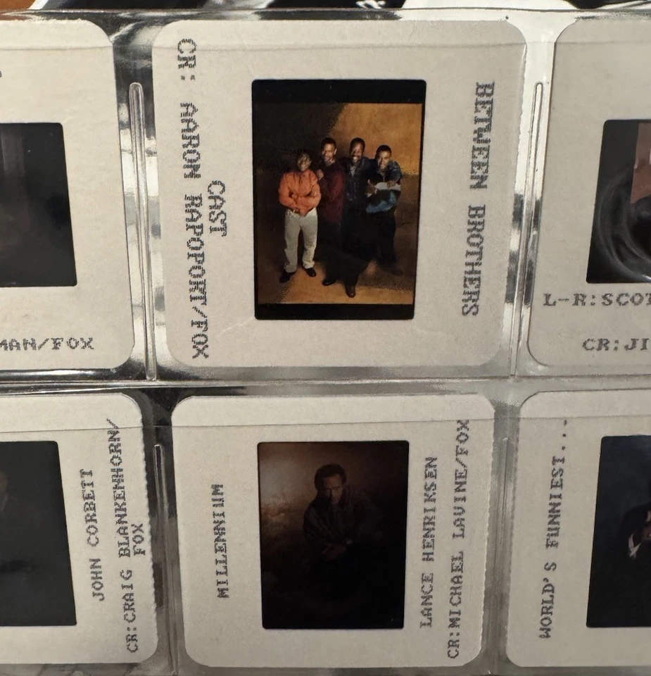 FOX PUBLICITY PRESS KIT PROMO PHOTOGRAPHS & 20 COLOR SLIDES SIMPSONS X-FILES - Image 4 of 4