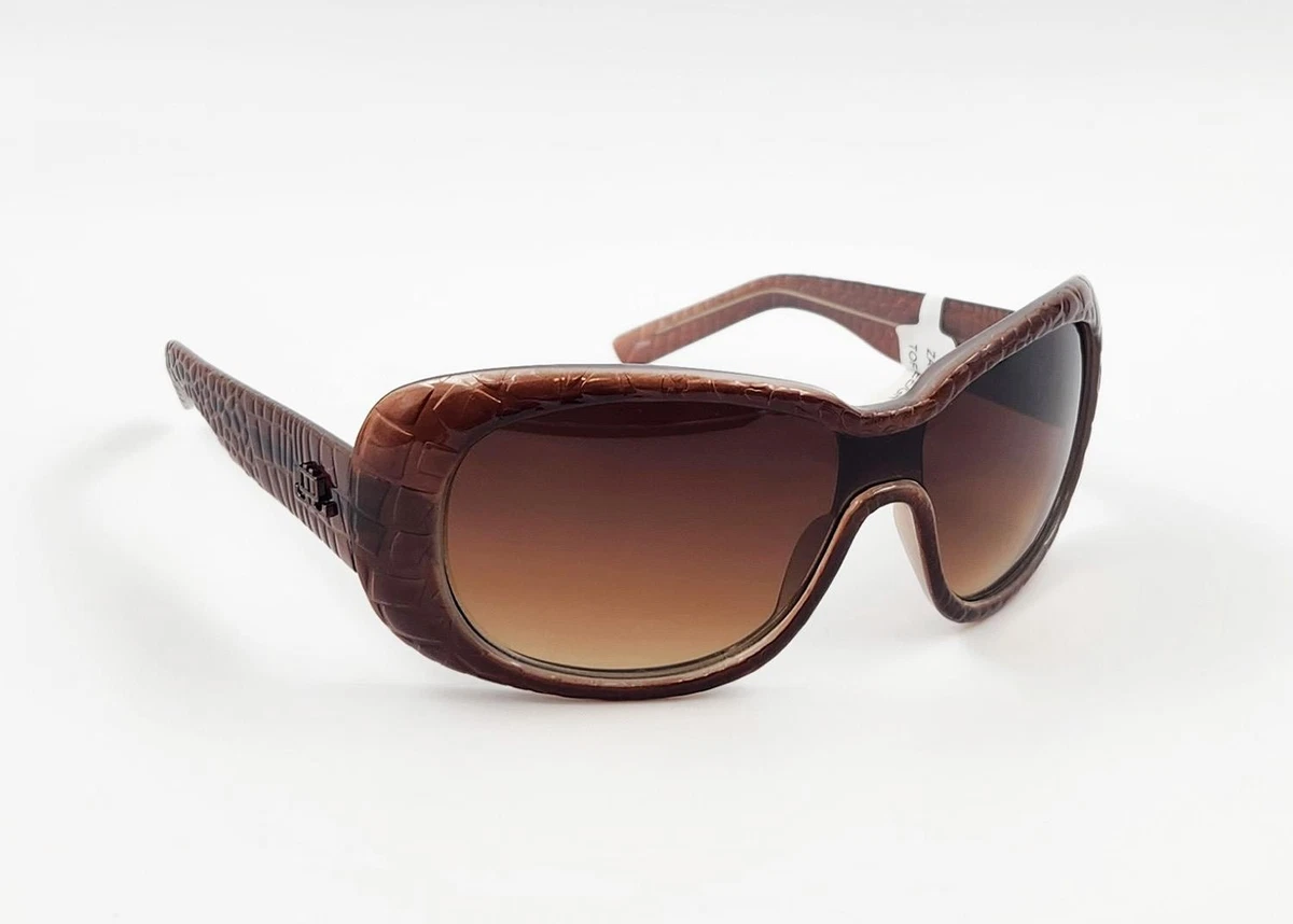 NEW JLO BY JENNIFER LOPEZ MARISA SUNGLASSES DARK BROWN NEW WITHOUT BOX Jennifer Lopez Wears Brown Sweater With Short Shorts in NYC main image 2