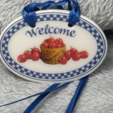 Longaberger Basket Welcome Tie On Red Apples (No Box)