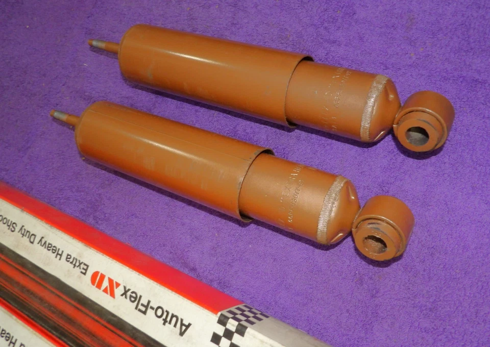 Amortiguadores traseros Ford Ranchero Fairlane Falcon Comet Wagon 1966-1971 nuevo en stock XHD Foto 3 de 4