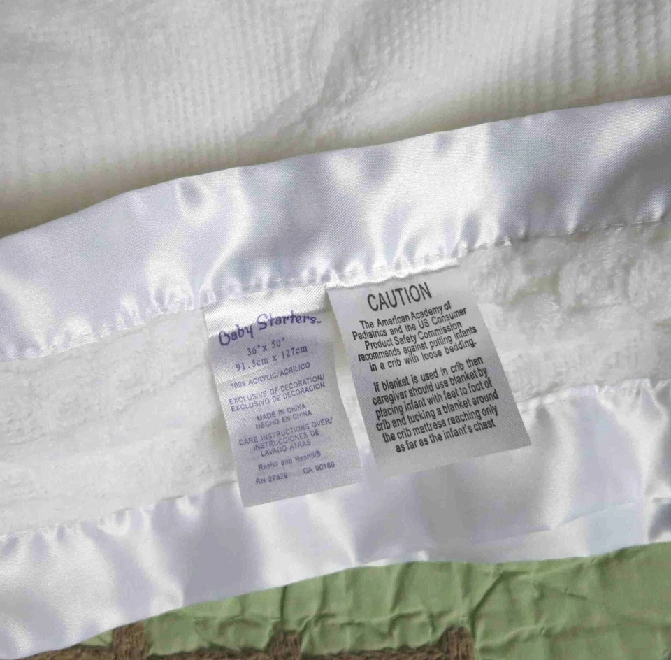 Manta tejida para bebé Baby Starters blanca regalo desde arriba oso dormido con satén usada en excelente estado Foto 3 de 3