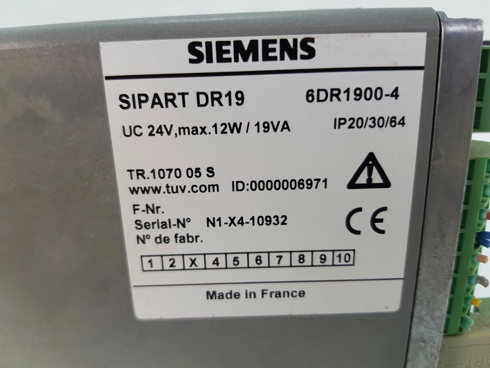 Siemens SIPART DR19 6DR1900-4 nameplate on the second unit
