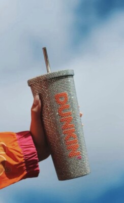 BRAND NEW Dunkin Donuts Sparkly Studded Bling Holiday 2024 Tumbler 24oz  RARE