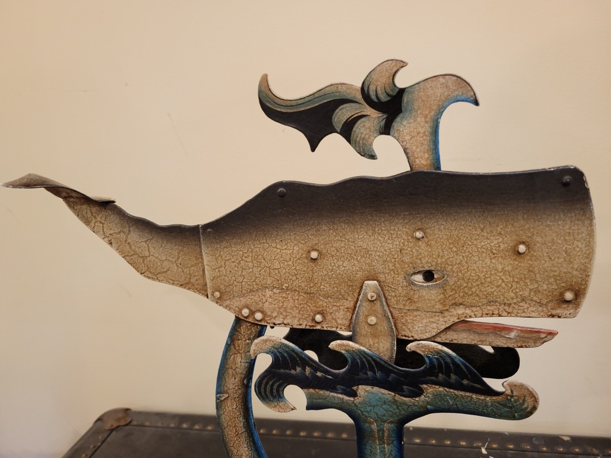 TKNK PRODUCTS hanging whale 染み