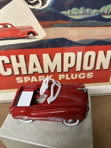Vintage Hallmark Kiddie Car Classics Murray 1955 Red Champion Pedal Diecast NIB - Picture 2 of 5