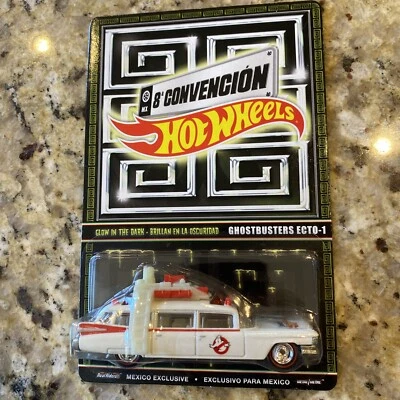 2015 Hot Wheels MEXICO Convention / Convencion Ghostbusters ECTO-1 #3369 Glows - Image 1 of 4